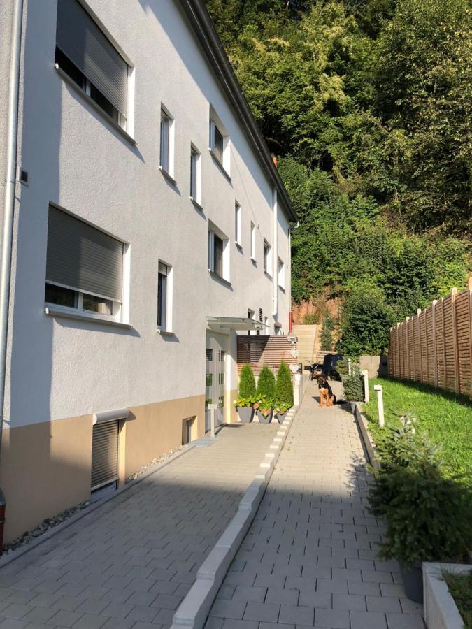 Ferienwohnungen Lamisto Am Waldesrand Neckartenzlingen Exterior foto